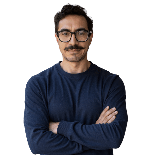 seo freelancer ryan tronier with his arms folded